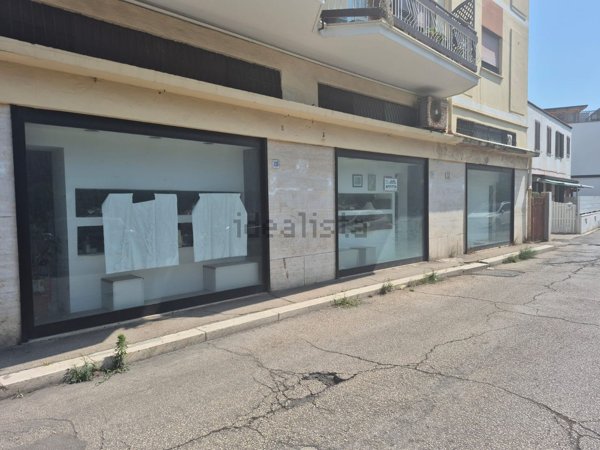 locale commerciale in affitto a Terracina