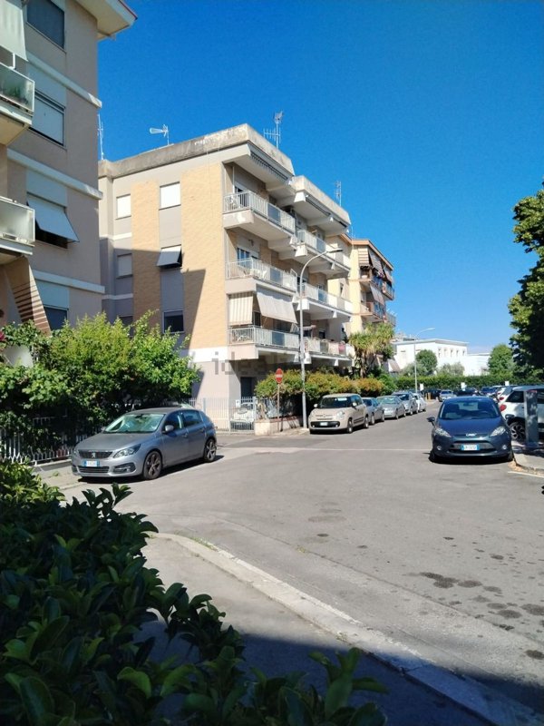 negozio in affitto a Terracina