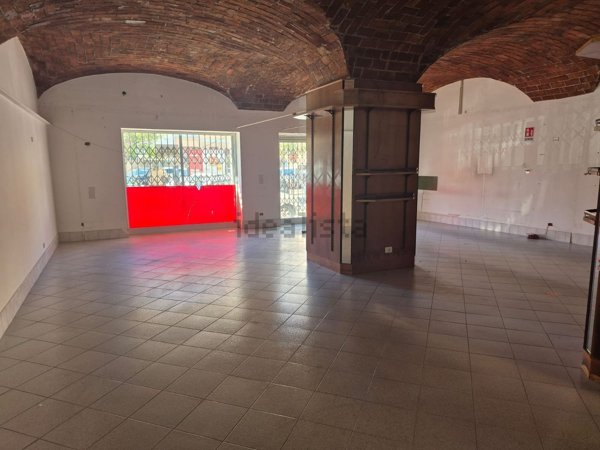 locale commerciale in affitto a Terracina