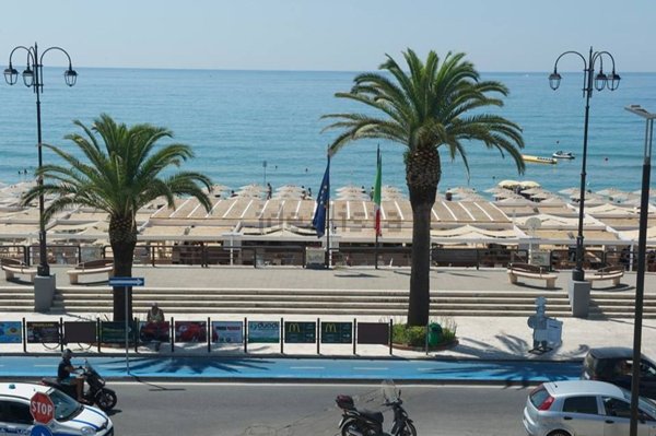 negozio in affitto a Terracina