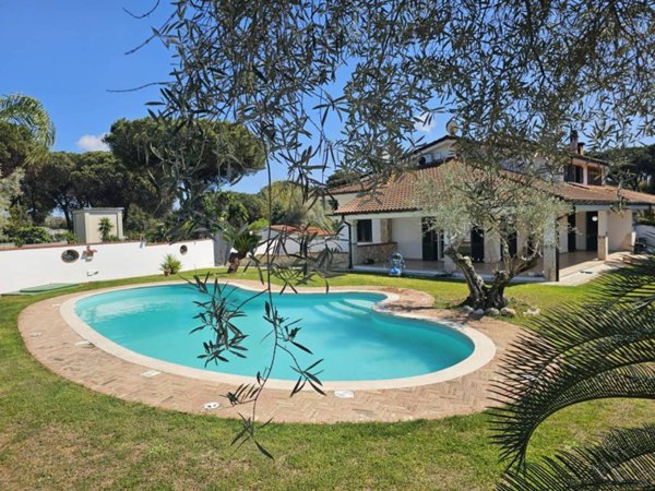 casa indipendente in affitto a Terracina in zona Hermada