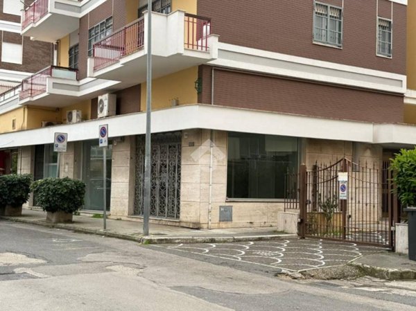 locale commerciale in affitto a Terracina