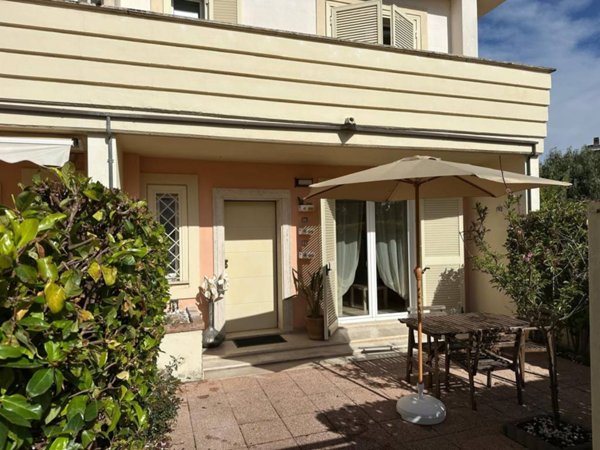 casa indipendente in affitto a Terracina in zona Hermada