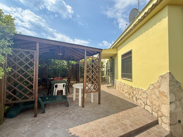 casa indipendente in affitto a Terracina