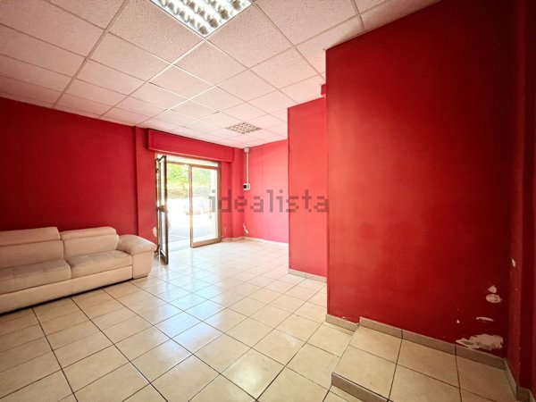 locale commerciale in affitto ad Alatri