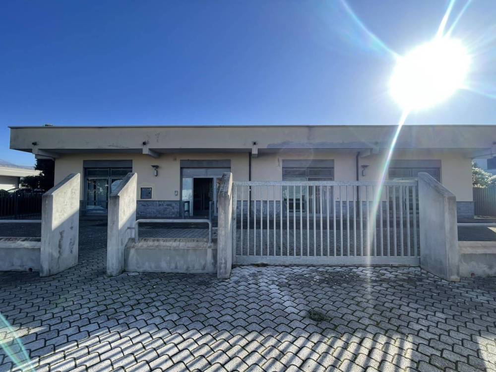 locale commerciale in affitto ad Alatri in zona Tecchiena