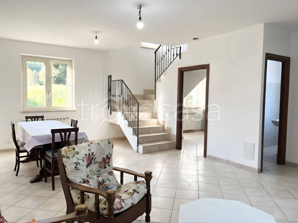 casa indipendente in affitto ad Alatri