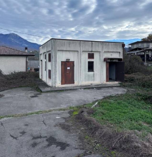 locale commerciale in affitto ad Alatri