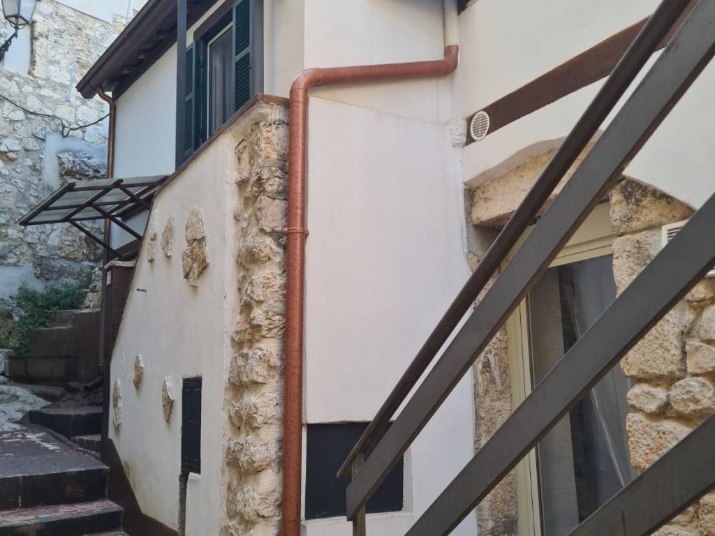 casa indipendente in affitto ad Alatri
