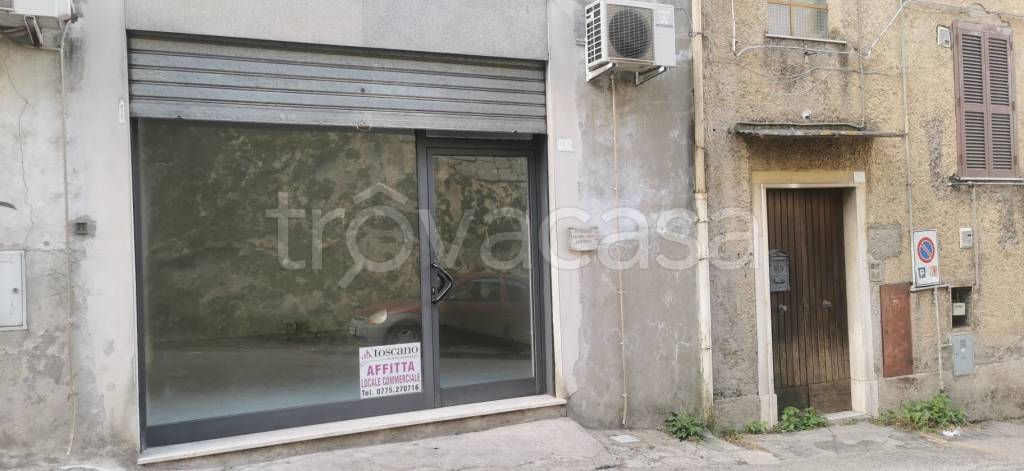 negozio in affitto ad Anagni