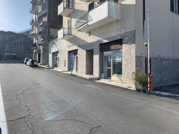 locale commerciale in affitto ad Anagni