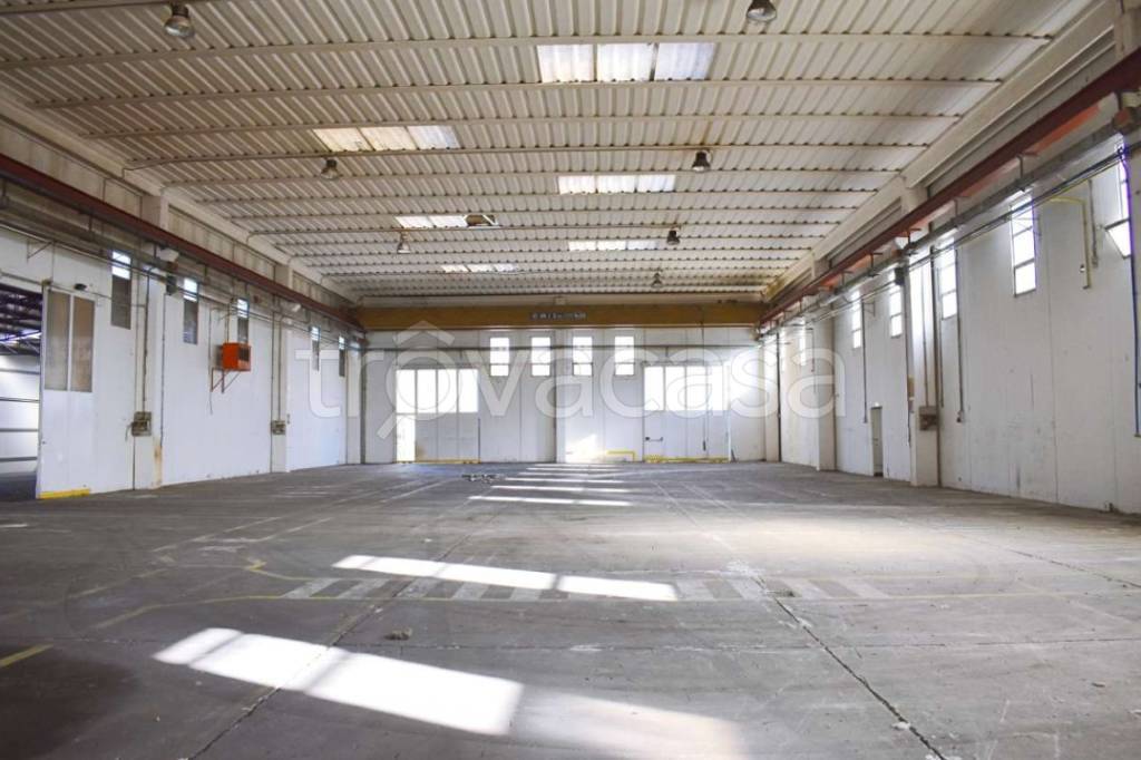 locale commerciale in affitto ad Anagni