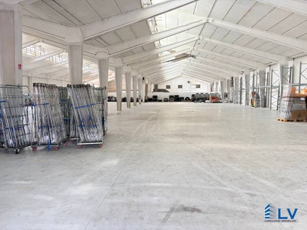 locale commerciale in affitto ad Anagni