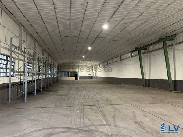 capannone in affitto ad Anagni