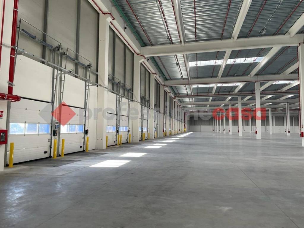 capannone in affitto ad Anagni in zona Osteria della Fontana