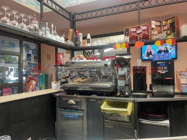 negozio in affitto ad Anagni in zona Osteria della Fontana