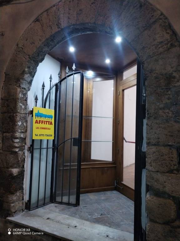 locale commerciale in affitto ad Anagni