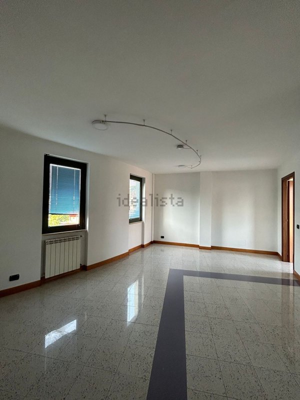 ufficio in affitto ad Anagni in zona Osteria della Fontana