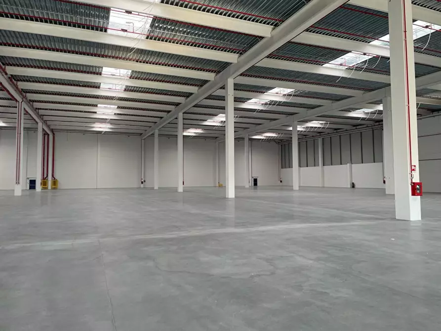 capannone in affitto ad Anagni