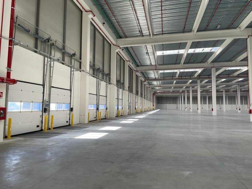 capannone in affitto ad Anagni