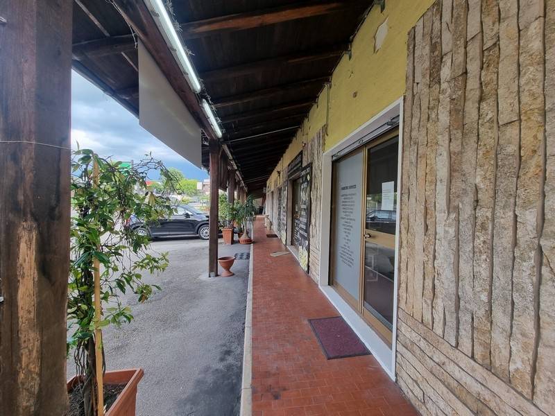 negozio in affitto ad Anagni in zona Osteria della Fontana