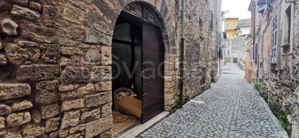 negozio in affitto ad Anagni