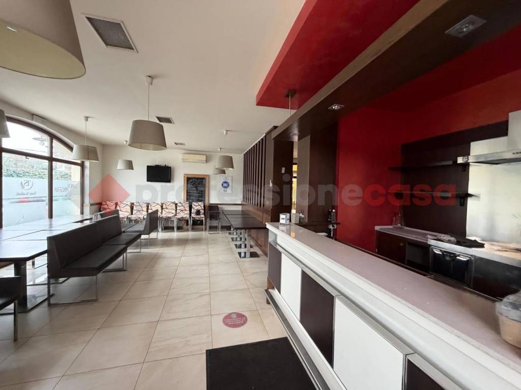 negozio in affitto ad Anagni