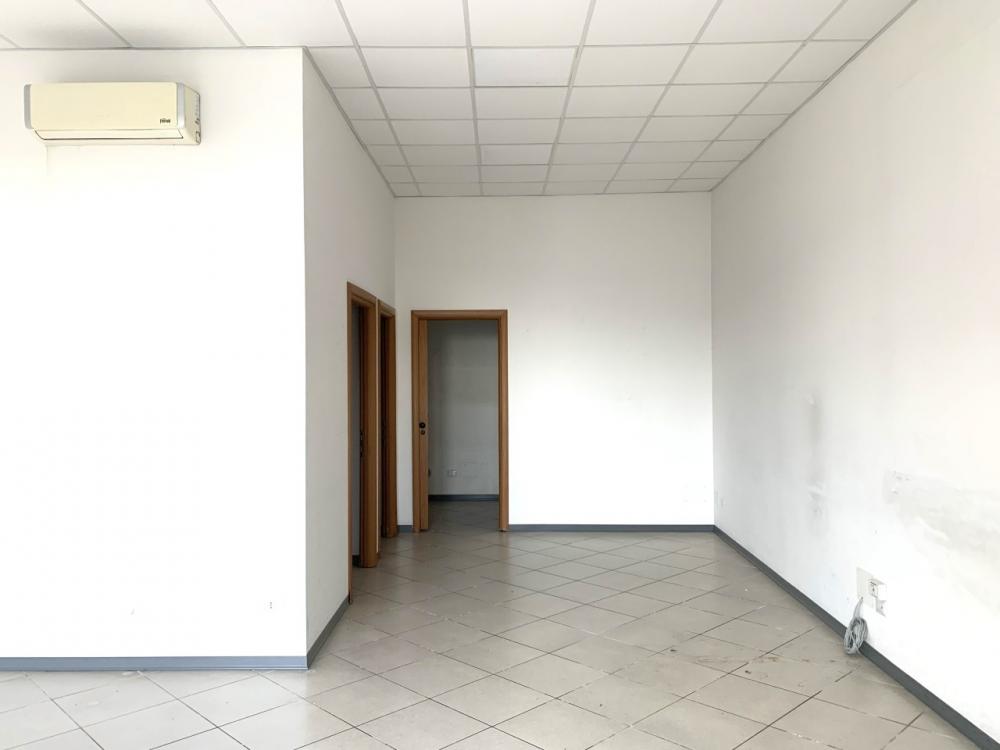 locale commerciale in affitto ad Anagni