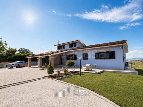 casa indipendente in affitto ad Anagni