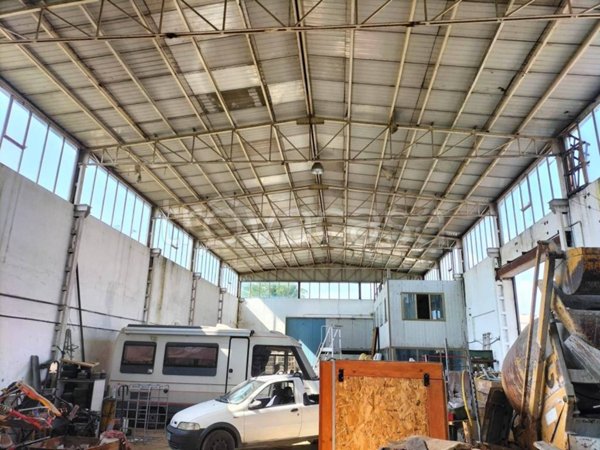locale commerciale in affitto ad Anagni