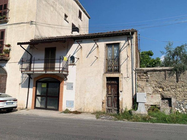 negozio in affitto ad Arpino