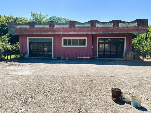 locale commerciale in affitto ad Ausonia