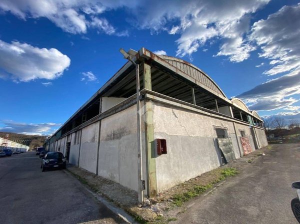 locale commerciale in affitto a Broccostella