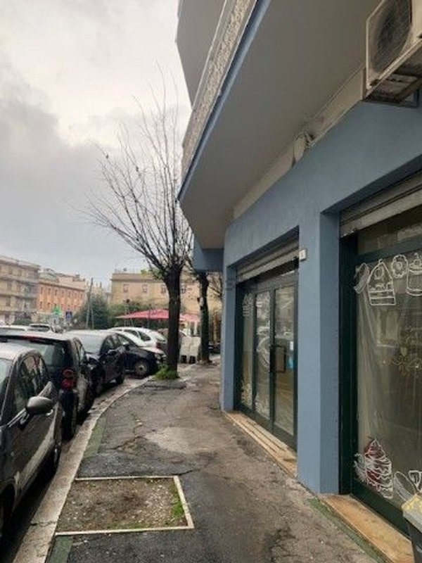 locale commerciale in affitto a Cassino