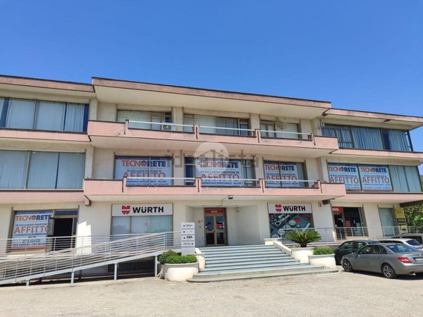 locale commerciale in affitto a Cassino