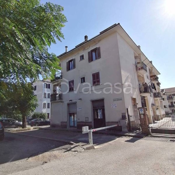 locale commerciale in affitto a Cassino