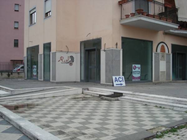 negozio in affitto a Cassino