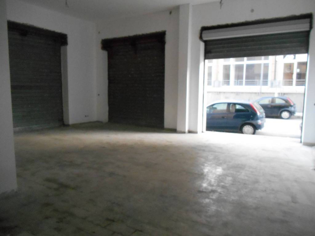 locale commerciale in affitto a Cassino