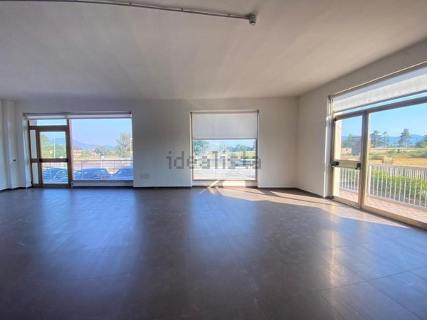 locale commerciale in affitto a Cassino