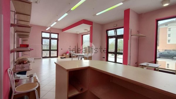 locale commerciale in affitto a Cassino