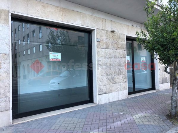 locale commerciale in affitto a Cassino