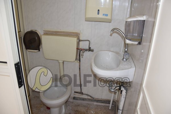 locale commerciale in affitto a Cassino