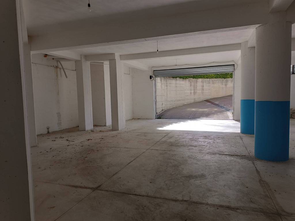 locale commerciale in affitto a Cassino