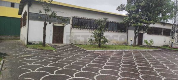 locale commerciale in affitto a Cassino