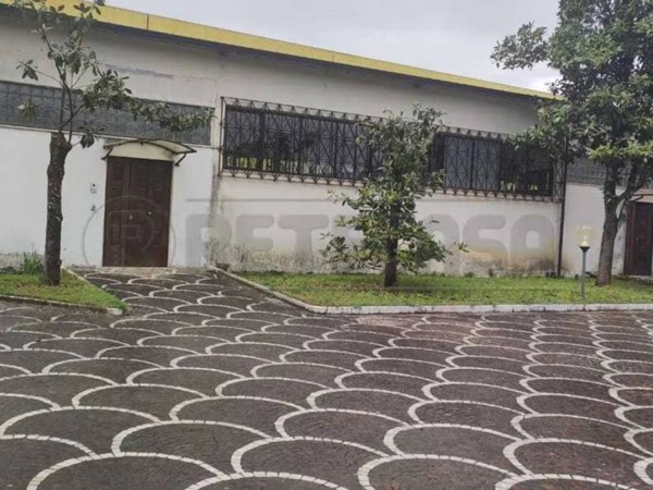 locale commerciale in affitto a Cassino