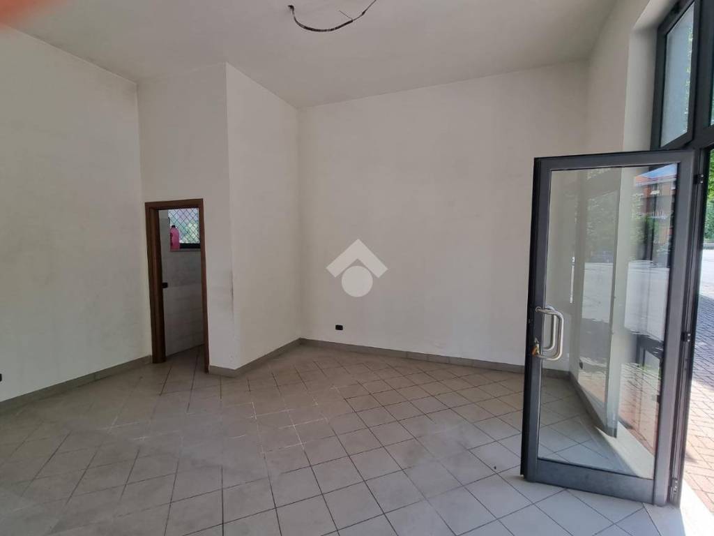 negozio in affitto a Cassino