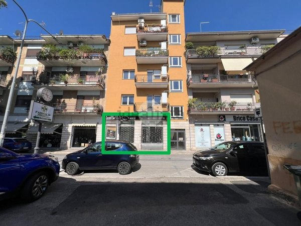 locale commerciale in affitto a Cassino
