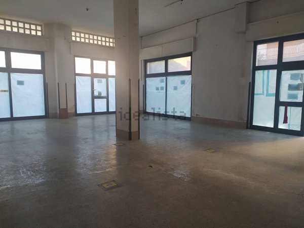 locale commerciale in affitto a Cassino