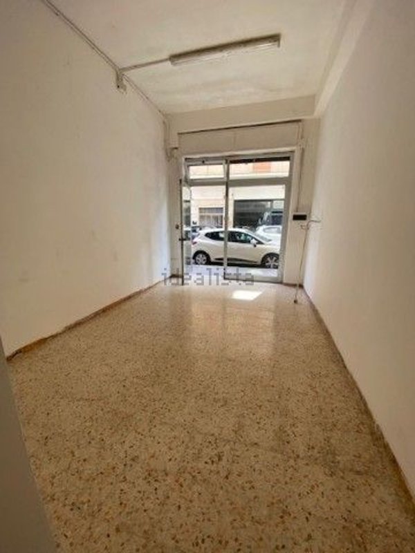 locale commerciale in affitto a Cassino