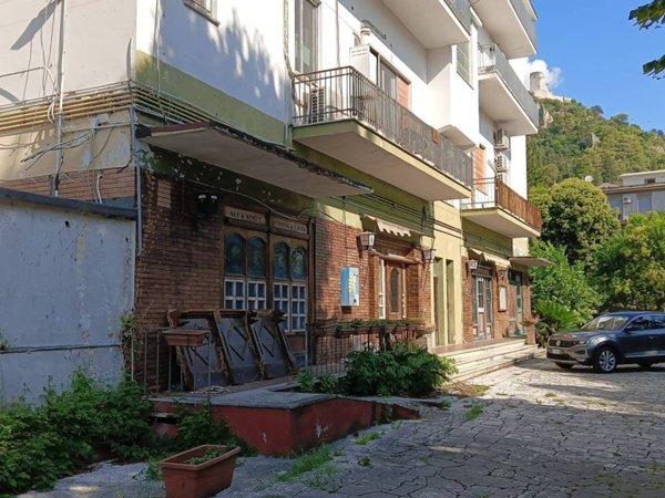 negozio in affitto a Cassino